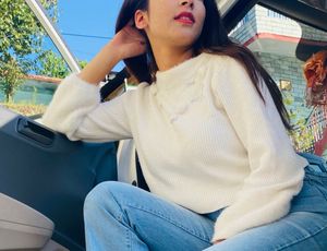 crop white color  Sweater