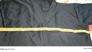 Elegant Black Abaya Burqa with Accents Design Pic
