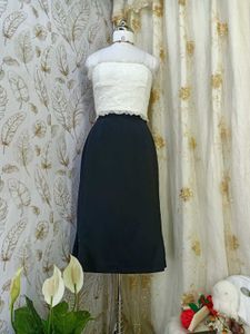 Chic Black Midi Skiry
