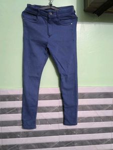 Classic Blue Skinny Jeans new unused no coin