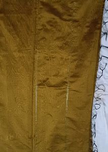 Elegant Silk Saree with Peacock Motif