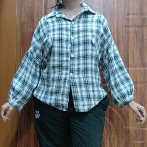SALE ‼️ 50% OFF ‼️ Black Plaid Flannel Shirt