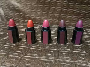 Hilary Rhoda 5 in 1 Matte Lipstick