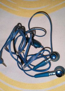 Vintage Motorola's 2.5mm Jack earphones