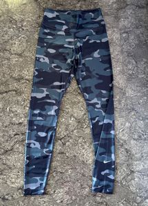 Nike Camo Gym Leggings 🖤🩵