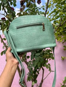LaFille Green Sling bag