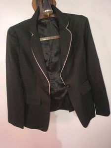 Chic Black Blazer with Pink Trim