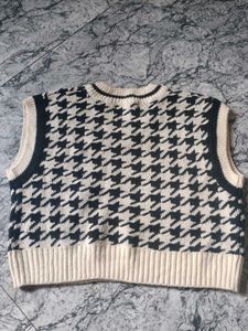 Houndstooth Knit Vest