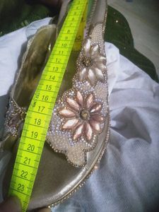 New Heel 👠👠👠👠👠👠 Sandals Once A Used So Grab