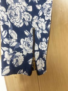 Floral Print Skinny Jeggings with Zip Pockets