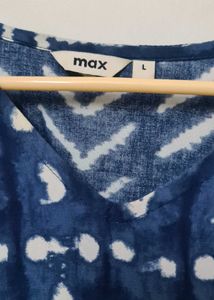 Stylish Blue &amp; White Printed Kurta