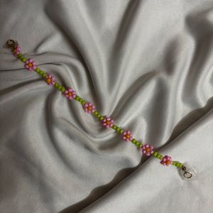 Daisy Flower Beaded Bracelet
