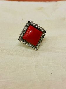 Stunning Red Gemstone Ring
