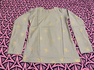 🌿 Modern Floral Printed Short Kurti