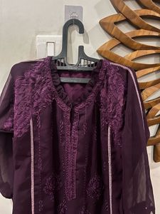 Elegant Purple Embroidered Kurta