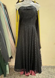 Elegant Black Lace Strapless Dress
