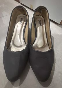 Elegant Black Bellies