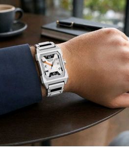 Stylish Men's Silver Quartz Watch