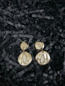 H&amp;M Dangle Earrings - Stylish!