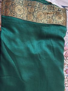 Elegant Green Silk Saree with Golden Border