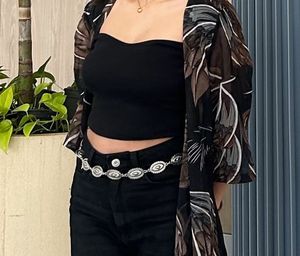 Black Square Neck Cap Sleeve Crop Top
