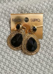 Brand New Beautiful Black Stones Copper Plated Ear