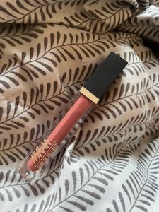 Nykaa Matte to Last Liquid Lipstick