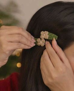 Floral Hair Clips 🌸