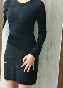 Chic Black Ribbed Knit Dress