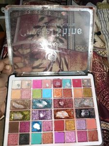 Versatile Eyeshadow Palette