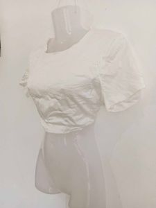 Chic White Cropped Top