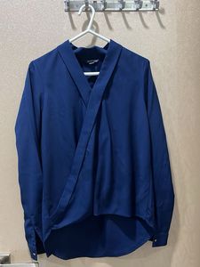 women's navy blue long-sleeve wrap-style blouse/to