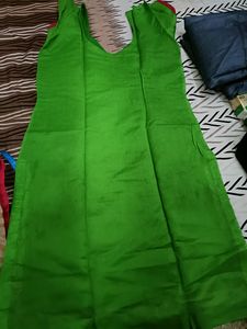 Multicolour Kurta With Heavy Dupatta In L Size