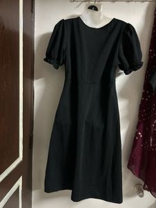 Chic Black Puff Sleeve Square Neck Dress