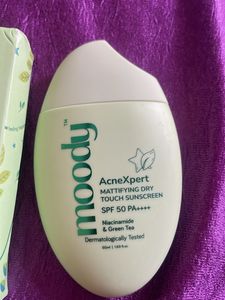Moody AcneXpert Mattifying Sunscreen SPF 50