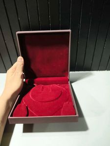 SENCO necklace Box