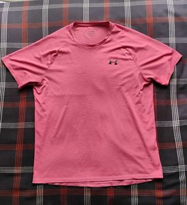 Under Armour Unisex T shirt