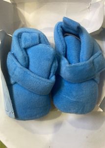 Cozy Blue Baby Booties
