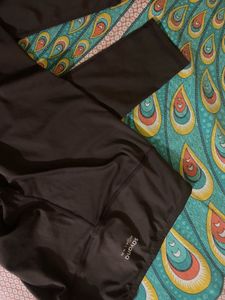 Comfortable Black Leggings &amp; H&amp;M brown top
