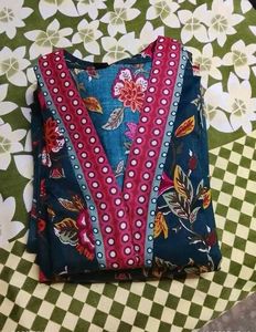 Elegant Floral Print Kurta Set size- Midium