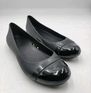 Crocs Black Patent Cap Toe Ballet Flat Slip Women'