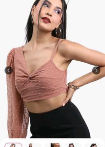 Chic Textured One-Sleeve Crop Top