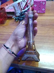 Eiffel Tower Showpiece