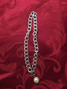 Chic Chunky Chain Necklace with Pearl