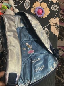 smiggle brand school bag for girls