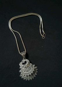 Elegant Peacock Filigree Necklace