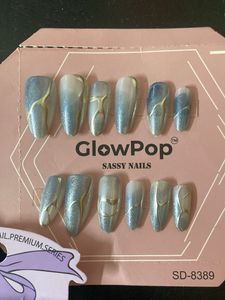 Press-On Nails Set