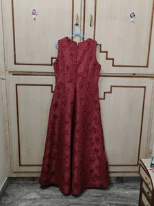 Elegant Burgundy Floral Maxi Dress