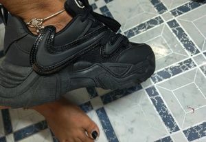 Black Nike Platform Sneakers