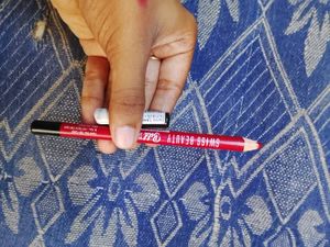Nail polish lip liner combo